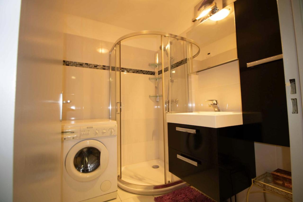 Cosy 35 M2 With Balcony In A Quiet Residence Fréjus エクステリア 写真